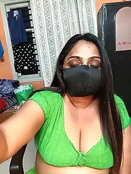 Snapshot of queendivya chatting on 8, 5, 2026 queendivya online show from 8, 5, 2026