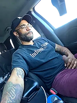 Snapshot of Justahungdad chatting on 9, 10, 2025 Justahungdad online show from 9, 10, 2025