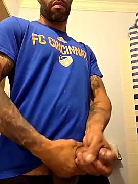 Snapshot of Justahungdad chatting on 7, 11, 2025 Justahungdad online show from 7, 11, 2025