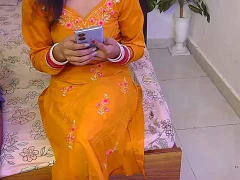 Lovelyy-couple online show from 19, 11, 2025