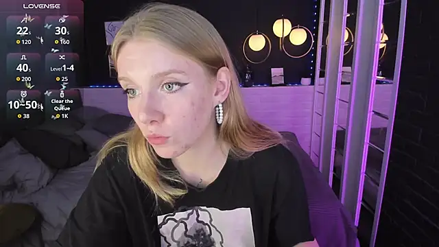 Layla Glam online show from 20, 9, 2025