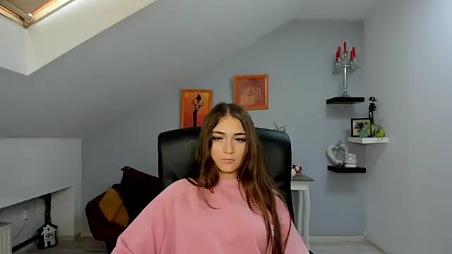 EllaClarke online show from 24, 9, 2025