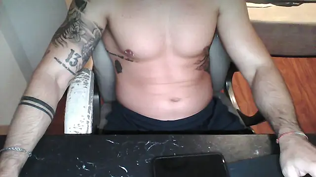 Snapshot of yourfantasy777 chatting on 6, 10, 2025 yourfantasy777 online show from 6, 10, 2025