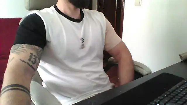 yourfantasy777 online show from 15, 4, 2026