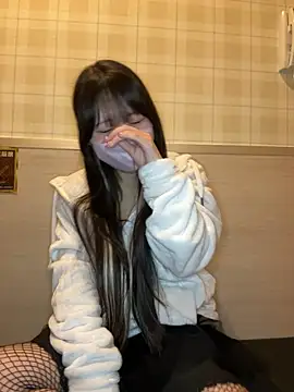 Snapshot of Yua_nyan_cute chatting on 8, 10, 2025 Yua nyan cute online show from 8, 10, 2025