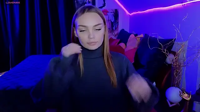 Snapshot of KitsyMoore chatting on 21, 11, 2025 KitsyMoore online show from 21, 11, 2025