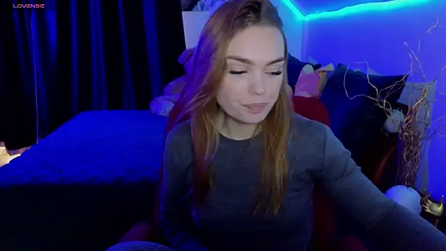 Snapshot of KitsyMoore chatting on 22, 11, 2025 KitsyMoore online show from 22, 11, 2025