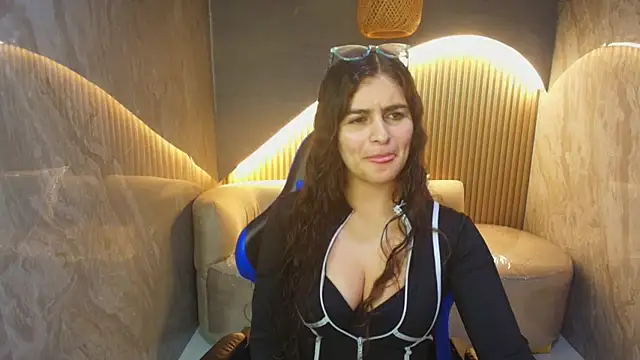 dany r  online show from 24, 10, 2025