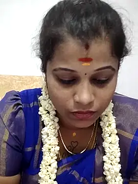 sweetqueen143 online show from 17, 4, 2026