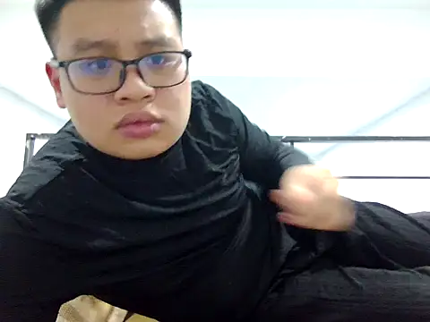 Snapshot of loveninja chatting on 15, 12, 2025 loveninja online show from 15, 12, 2025