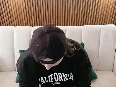 dirty feelena online show from 3, 3, 2026