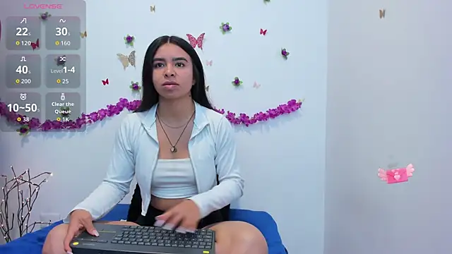 Annniie22 online show from 13, 10, 2025