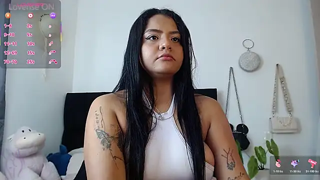 Camila Torresss online show from 6, 11, 2025