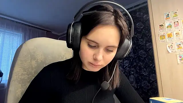 Snapshot of MollyPartey chatting on 30, 9, 2025 MollyPartey online show from 30, 9, 2025