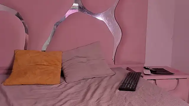 Snapshot of fallenangelsasm chatting on 1, 11, 2025 fallenangelsasm online show from 1, 11, 2025