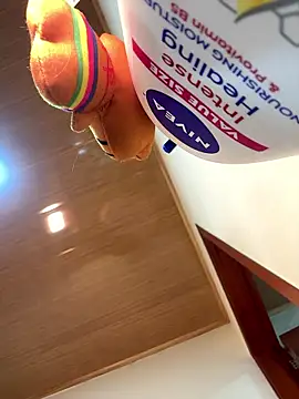 Snapshot of Aphrill chatting on 16, 12, 2025 Aphrill online show from 16, 12, 2025