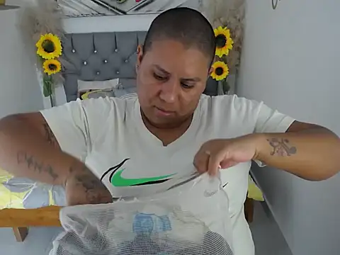 hotlesby valery online show from 15, 12, 2025