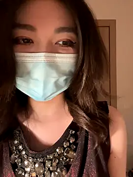 Snapshot of fioralba chatting on 13, 10, 2025 fioralba online show from 13, 10, 2025