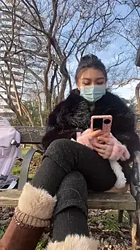 Snapshot of fioralba chatting on 15, 12, 2025 fioralba online show from 15, 12, 2025