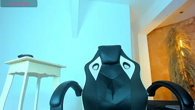 ZOE ROSE4 online show from 27, 9, 2025