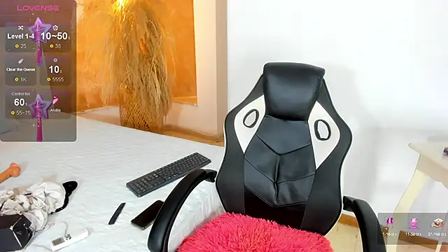 ZOE ROSE4 online show from 7, 10, 2025