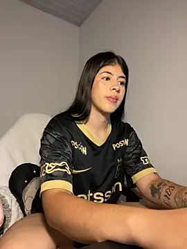 Snapshot of Carolinecute chatting on 18, 10, 2025 Carolinecute online show from 18, 10, 2025