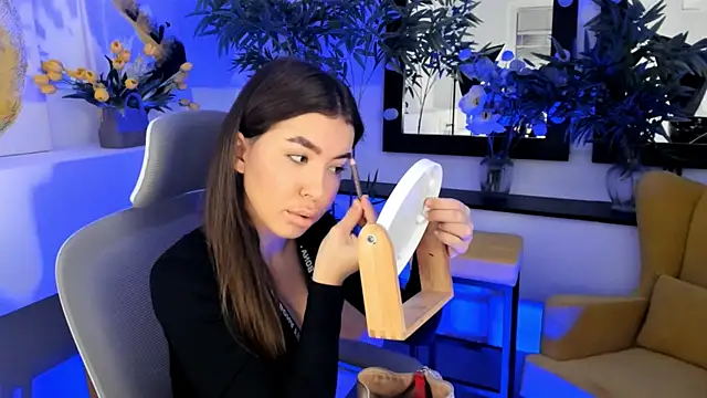 Snapshot of IndigoFae chatting on 9, 11, 2025 IndigoFae online show from 9, 11, 2025