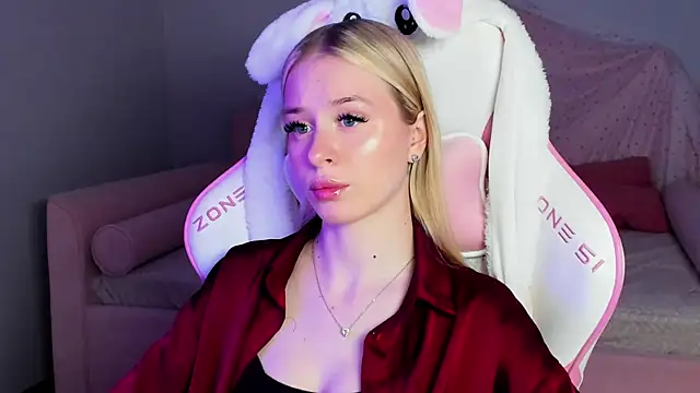 MiaGraces online show from 14, 11, 2025