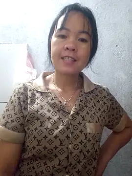 Snapshot of cunconcute chatting on 4, 10, 2025 cunconcute online show from 4, 10, 2025