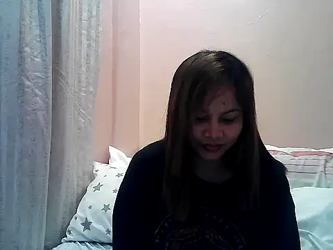 Snapshot of Amarrahlyn chatting on 4, 5, 2026 Amarrahlyn online show from 4, 5, 2026