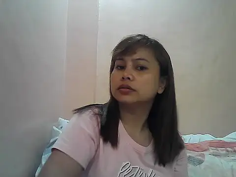 Snapshot of Amarrahlyn chatting on 9, 6, 2026 Amarrahlyn online show from 9, 6, 2026