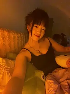Snapshot of Tramy_xx chatting on 14, 6, 2026 Tramy xx online show from 14, 6, 2026