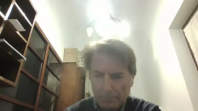 Snapshot of sayeaprayer65 chatting on 21, 11, 2025 sayeaprayer65 online show from 21, 11, 2025