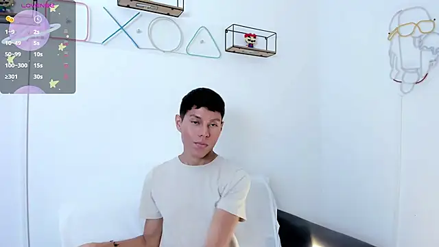 Snapshot of Little_liam chatting on 21, 11, 2025 Little liam online show from 21, 11, 2025