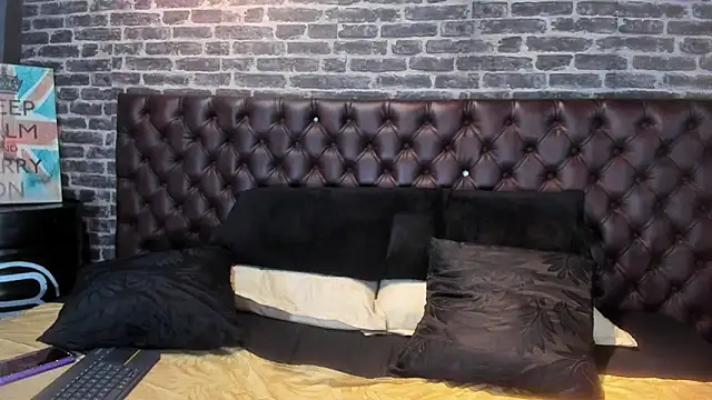 Snapshot of Meli28_ chatting on 25, 9, 2025 Meli28  online show from 25, 9, 2025