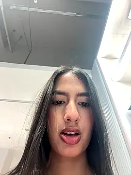 Julieta Duque online show from 9, 1, 2026