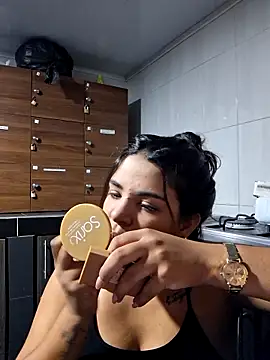 Snapshot of daniela_crozee_ chatting on 29, 11, 2025 daniela crozee online show from 29, 11, 2025