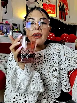 ValeNiitaLuv online show from 1, 3, 2026