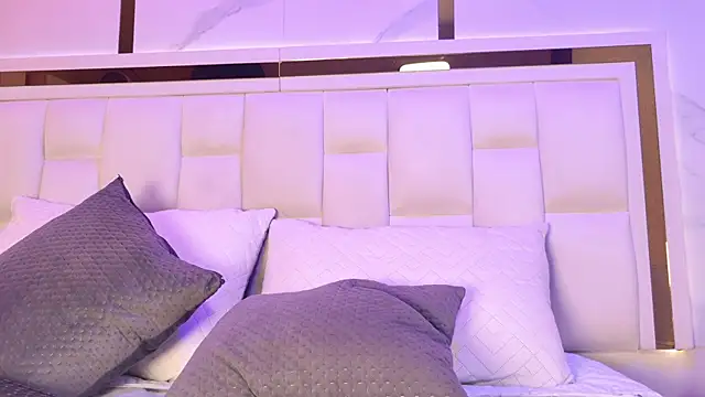 Snapshot of samanthaa_sm chatting on 12, 11, 2025 samanthaa sm online show from 12, 11, 2025