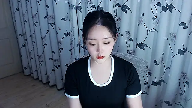 Niannian- online show from 4, 10, 2025