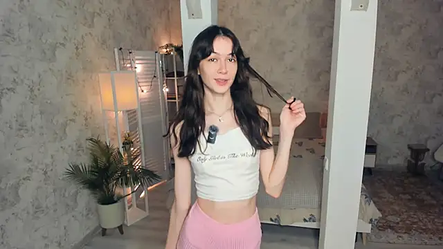 Snapshot of ReneeLippeatt chatting on 27, 11, 2025 ReneeLippeatt online show from 27, 11, 2025