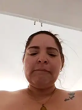 AmandaaWats online show from 6, 8, 2026