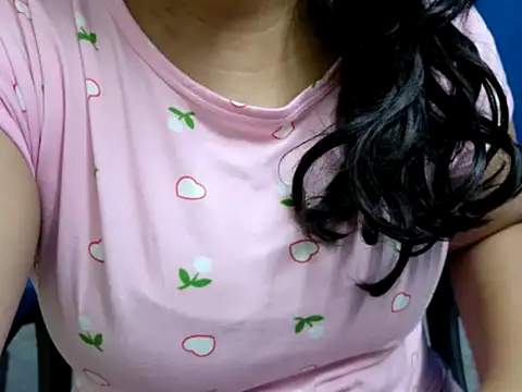 Snapshot of tamilqueenbaby chatting on 9, 10, 2025 tamilqueenbaby online show from 9, 10, 2025