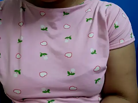 Snapshot of tamilqueenbaby chatting on 16, 10, 2025 tamilqueenbaby online show from 16, 10, 2025