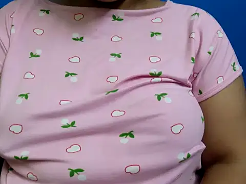 Snapshot of tamilqueenbaby chatting on 19, 10, 2025 tamilqueenbaby online show from 19, 10, 2025