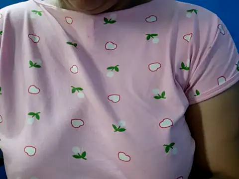 Snapshot of tamilqueenbaby chatting on 21, 10, 2025 tamilqueenbaby online show from 21, 10, 2025