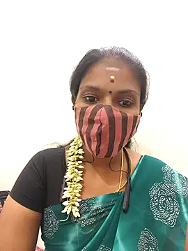 Snapshot of Tamil_Yalini12 chatting on 1, 10, 2025 Tamil Yalini12 online show from 1, 10, 2025