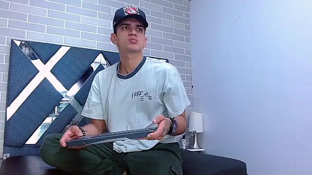 Snapshot of marcus_hans_ chatting on 10, 10, 2025 marcus hans online show from 10, 10, 2025