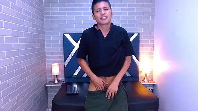 Snapshot of marcus_hans_ chatting on 15, 11, 2025 marcus hans online show from 15, 11, 2025