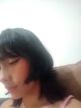 xoxo milk online show from 27, 9, 2025